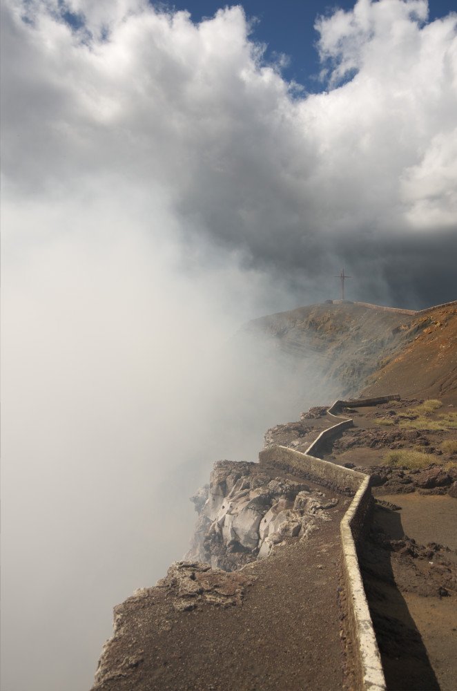 Escape_travel_Nicaragua_volcano