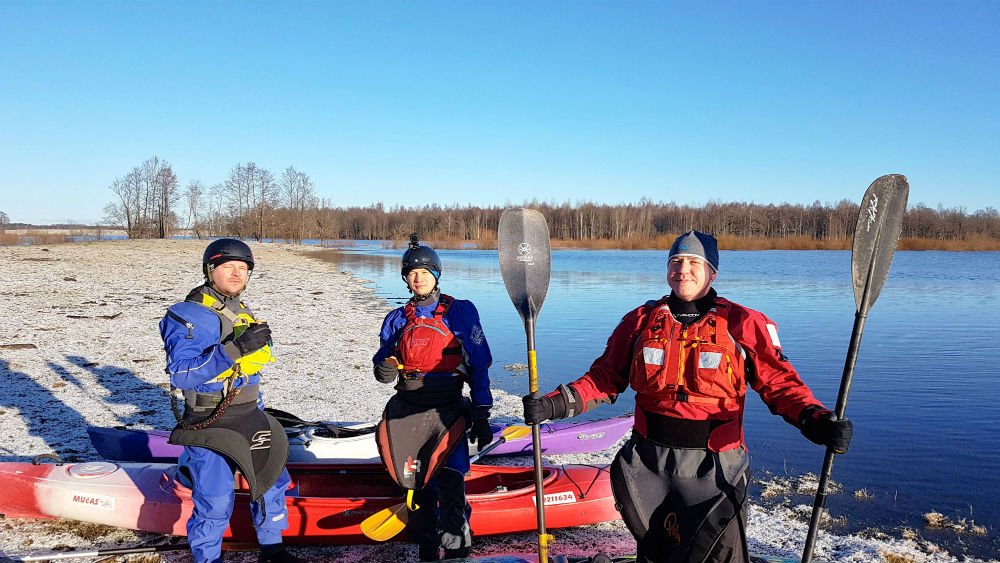 Winter kayaking _ Travel to Latvia _ Dviete Floodplain _ ESCAPERIES