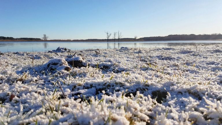 Winter kayaking _ Travel to Latvia _ Dviete Floodplain _ ESCAPERIES