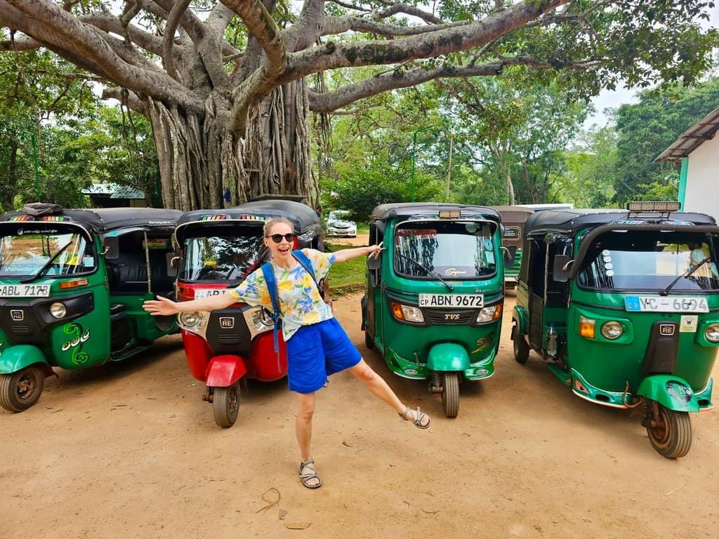 Sri Lanka beaches - Tuk tuks - Escaperies